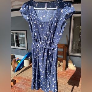 Xhilaration, L, light, breezy, summer dress with capped sleeve